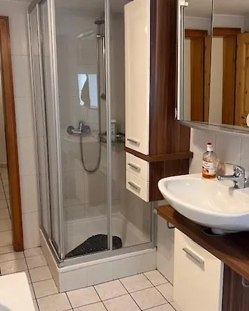 Komfortable 100 Qm Monteurwohnung Ab 3 Personen - Ab 3 Naechten Appartement Meinerzhagen