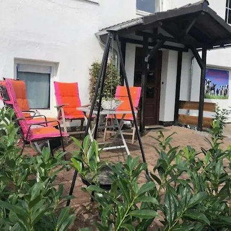 Komfortable 100 Qm Monteurwohnung Ab 3 Personen - Ab 3 Naechten