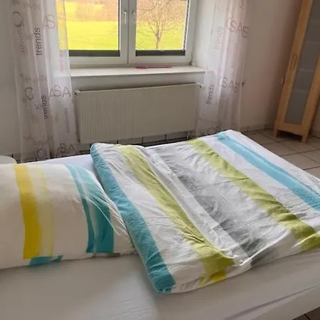 Komfortable 100 Qm Monteurwohnung Ab 3 Personen - Ab 3 Naechten Appartement