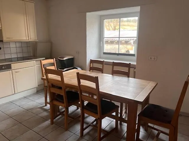 Appartement Komfortable 100 Qm Monteurwohnung Ab 3 Personen - Ab 3 Naechten
