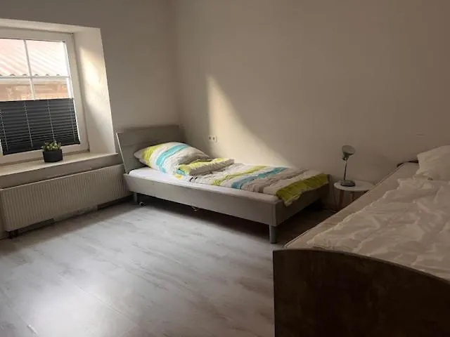 Komfortable 100 Qm Monteurwohnung Ab 3 Personen - Ab 3 Naechten Appartement *